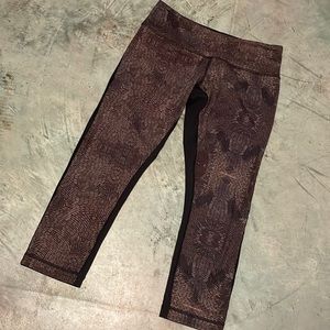 Lululemon rare cropped legging